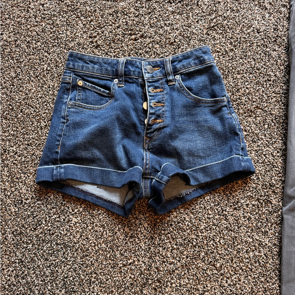Volcom 24 Jean shorts